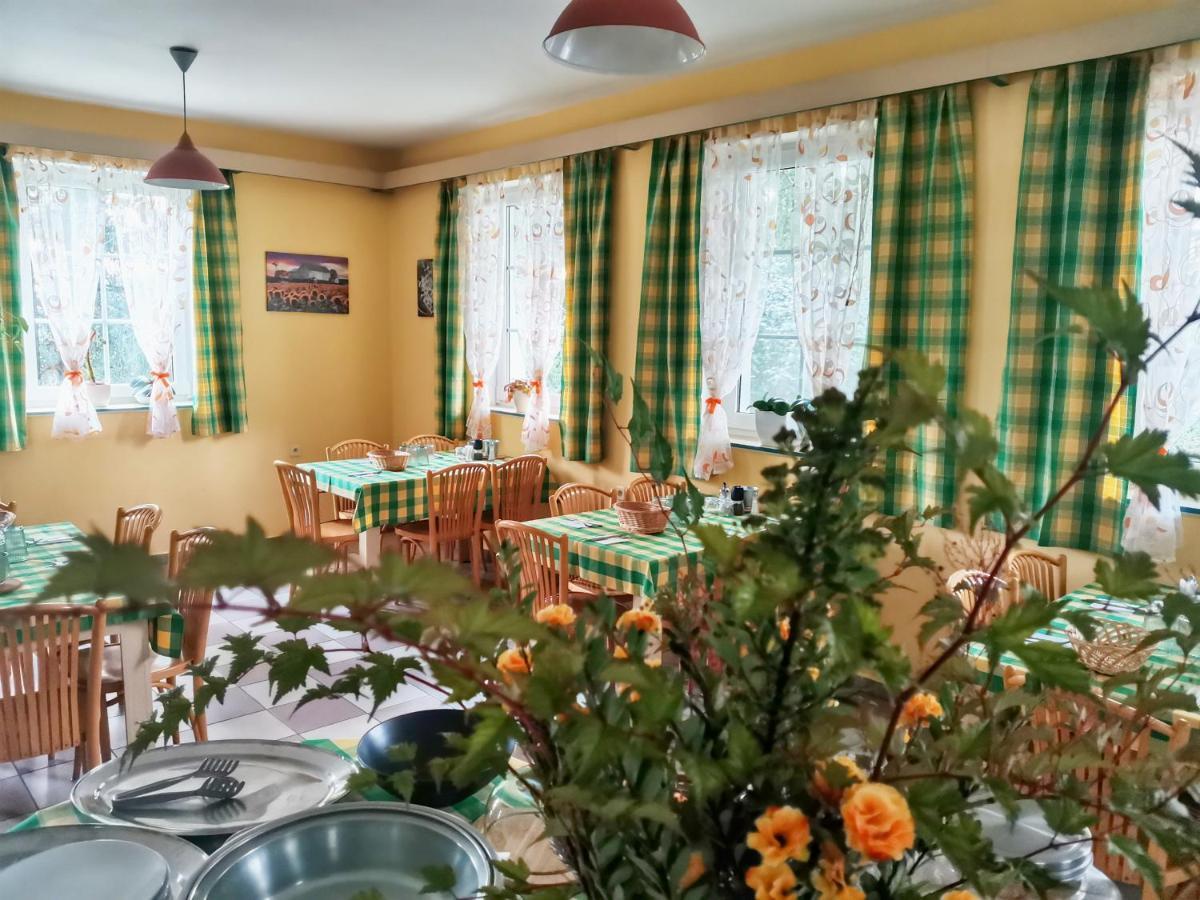 Penzion Pastviny エクステリア 写真